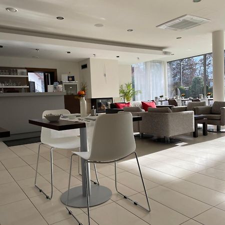 Hotel Villa Bianca Liptovský Mikuláš Buitenkant foto