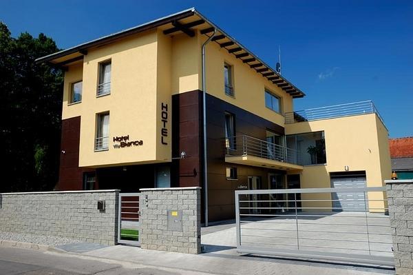 Hotel Villa Bianca Liptovský Mikuláš Buitenkant foto